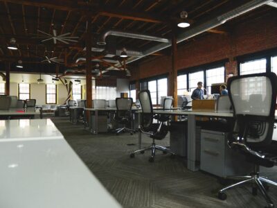 Office design trends for hybrid workspaces in 2022